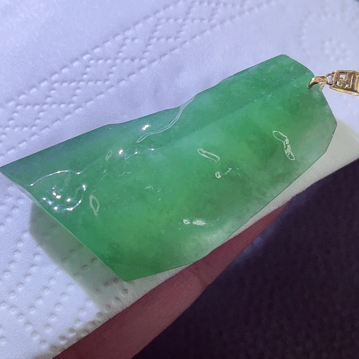 颈饰18K金镶嵌翡翠翡翠
