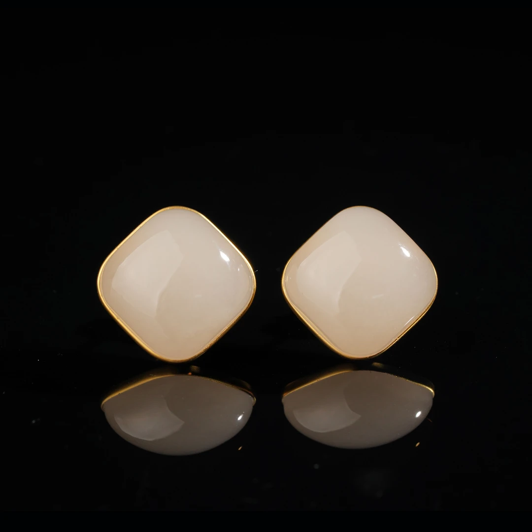 【鹿鸣】18k金藕粉方型耳钉14.8*14.8*5.8mm D45