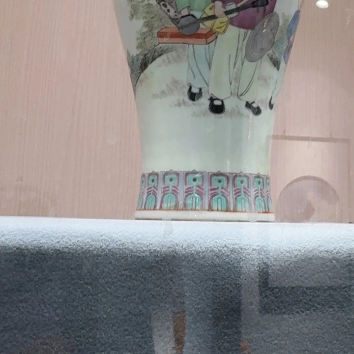 陶瓷。。。。。。。。。。。。。陶瓷