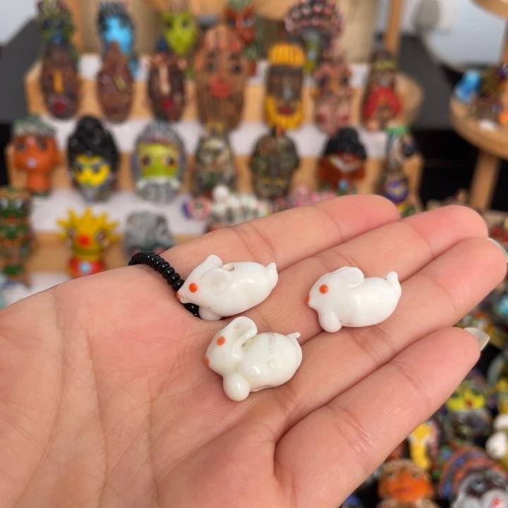 琉璃饰品小白兔1只