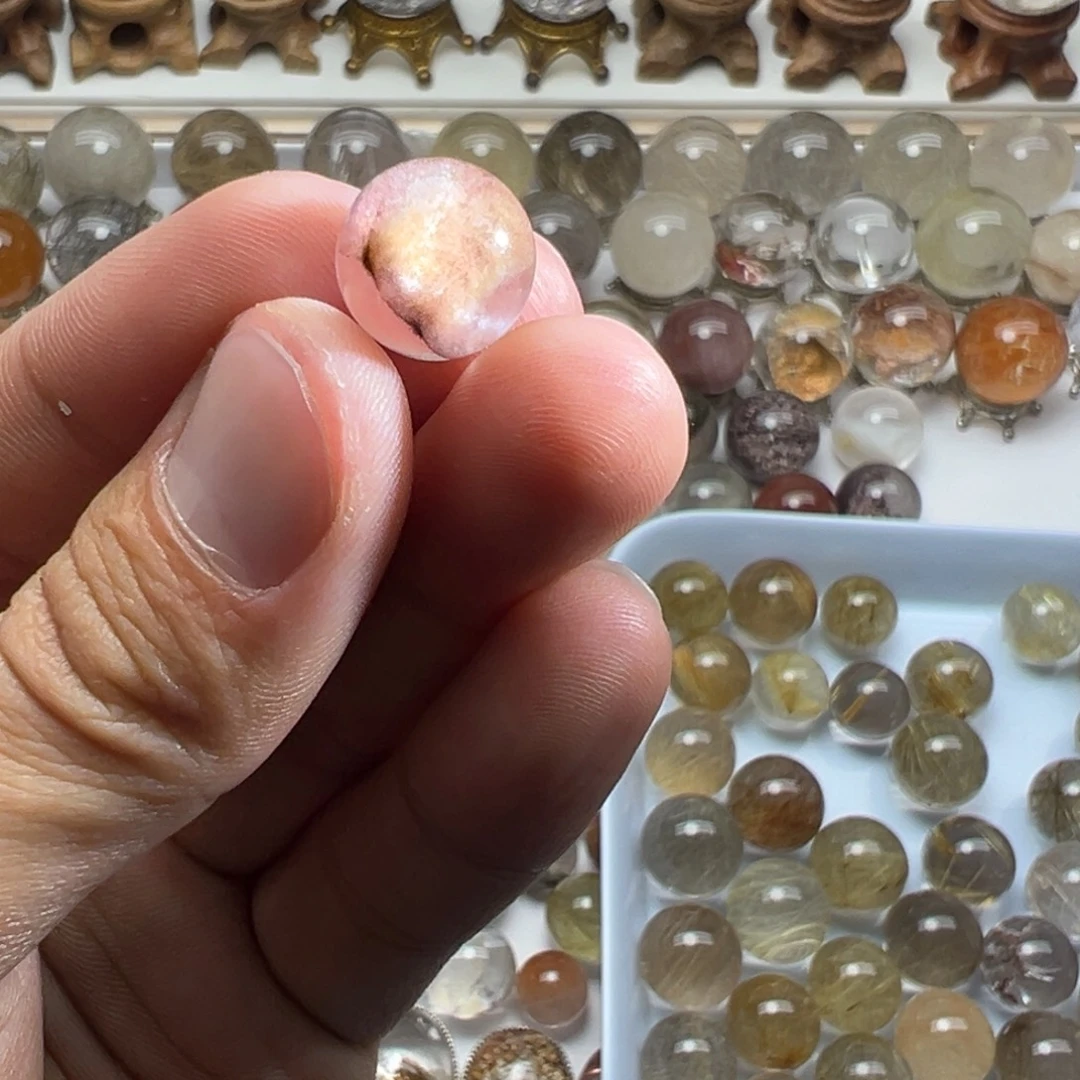 珠宝半成品水晶未镶嵌兔毛球