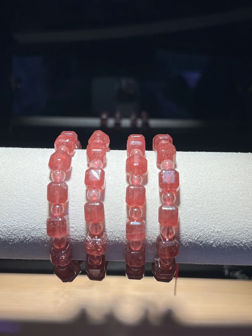 草莓晶方糖手链（多样性发其一）