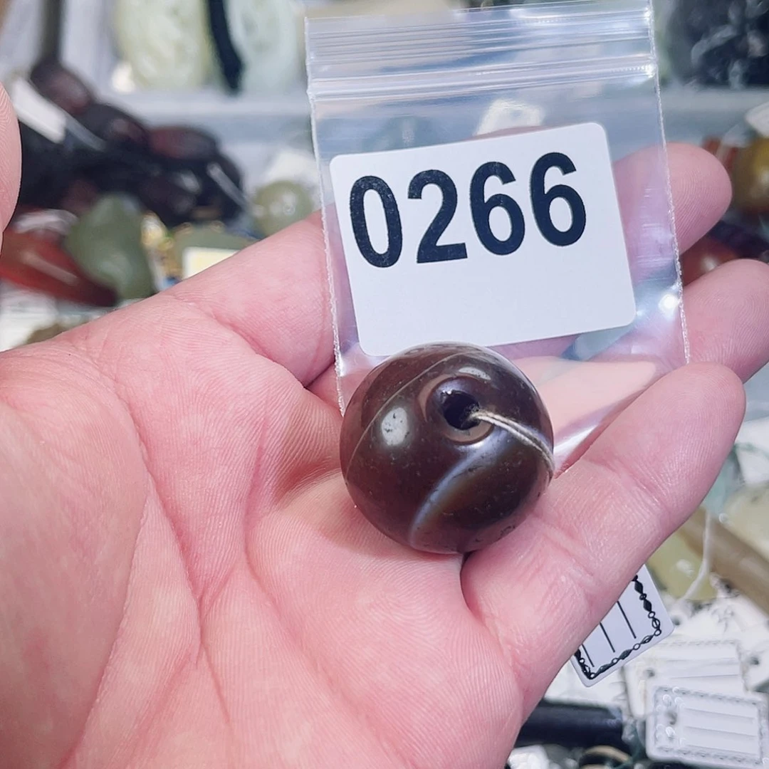 和田玉车挂未镶嵌M****3