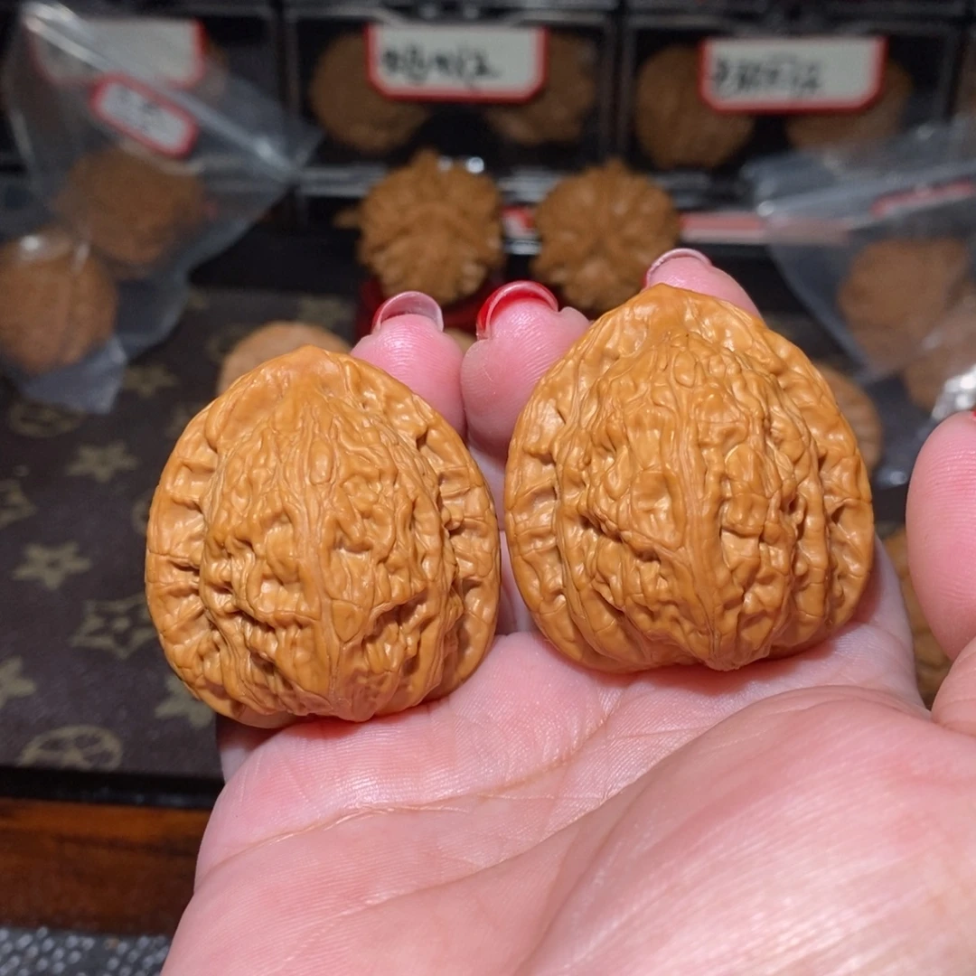 风****文玩核桃把件铁僧帽