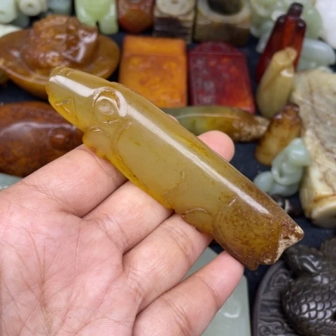 蛇纹石玉未镶嵌颈饰26