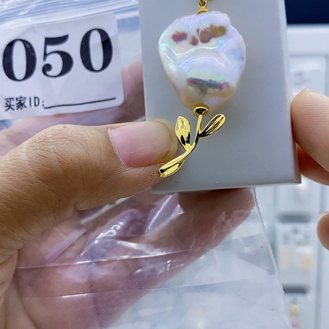 淡水珍珠钛钢颈饰