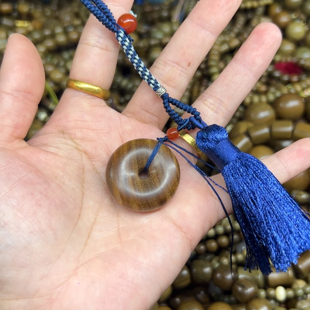 维腊木（绿檀）无事牌