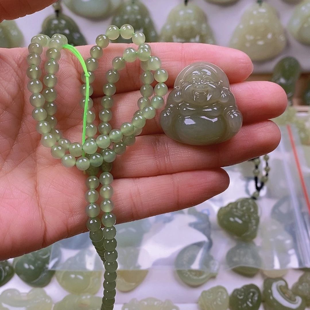 侗***魅和田玉未镶嵌颈饰