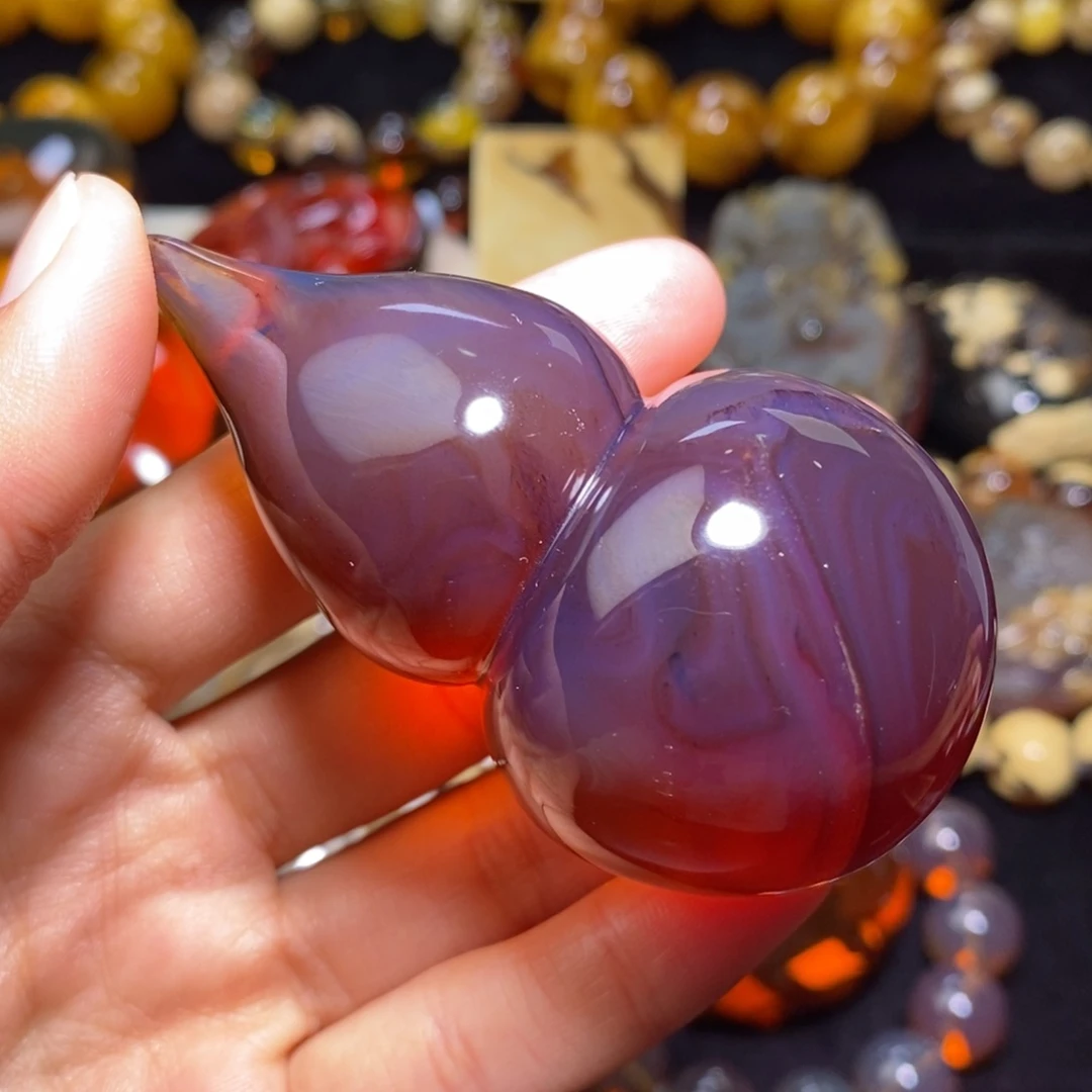 琥珀未镶嵌颈饰45.7克