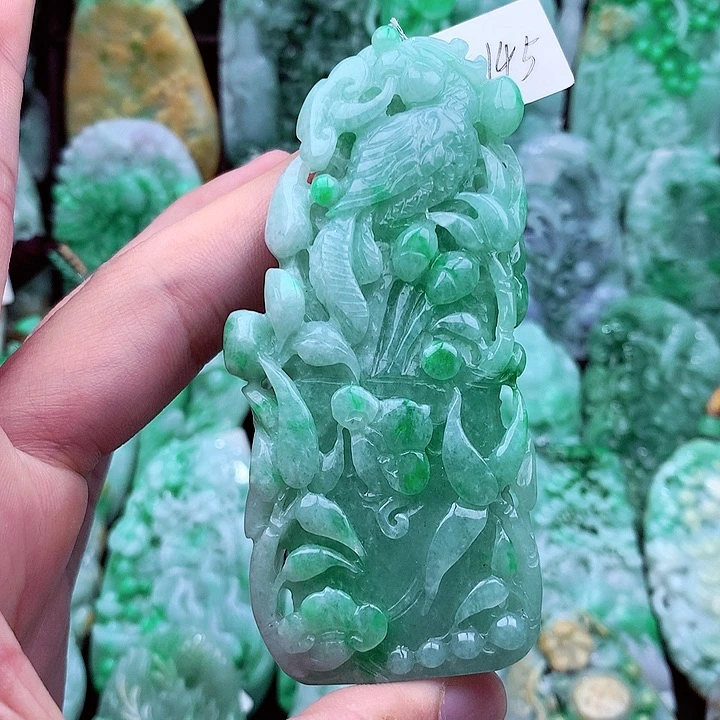 翡翠吊坠(不含链)未镶嵌