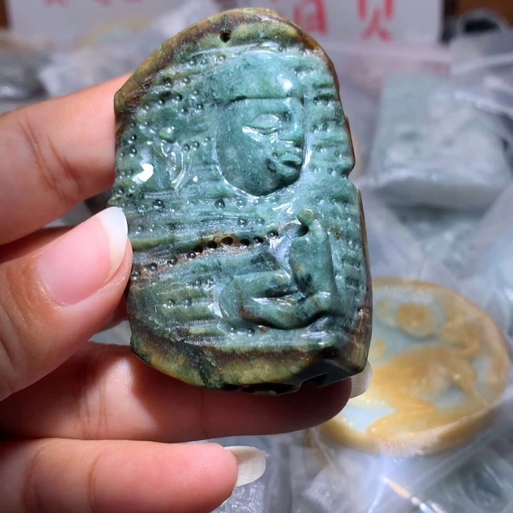 翡翠未镶嵌颈饰保真天然A货翡翠