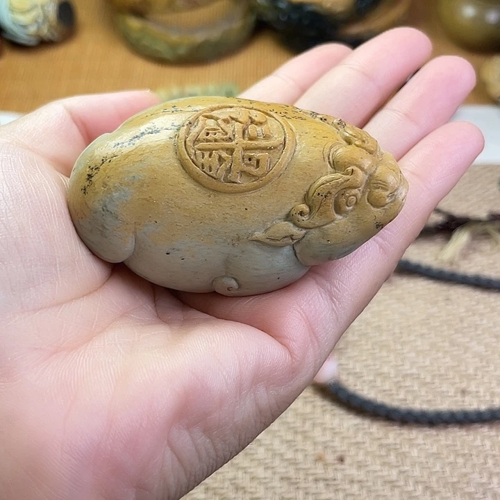 岫岩河磨玉（透闪石质玉）未镶嵌颈饰