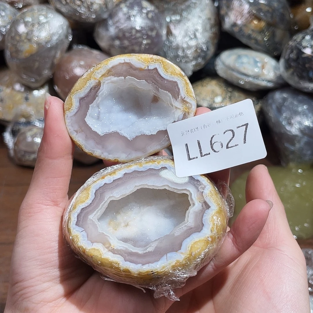 未镶嵌水晶大型摆件（非配饰）