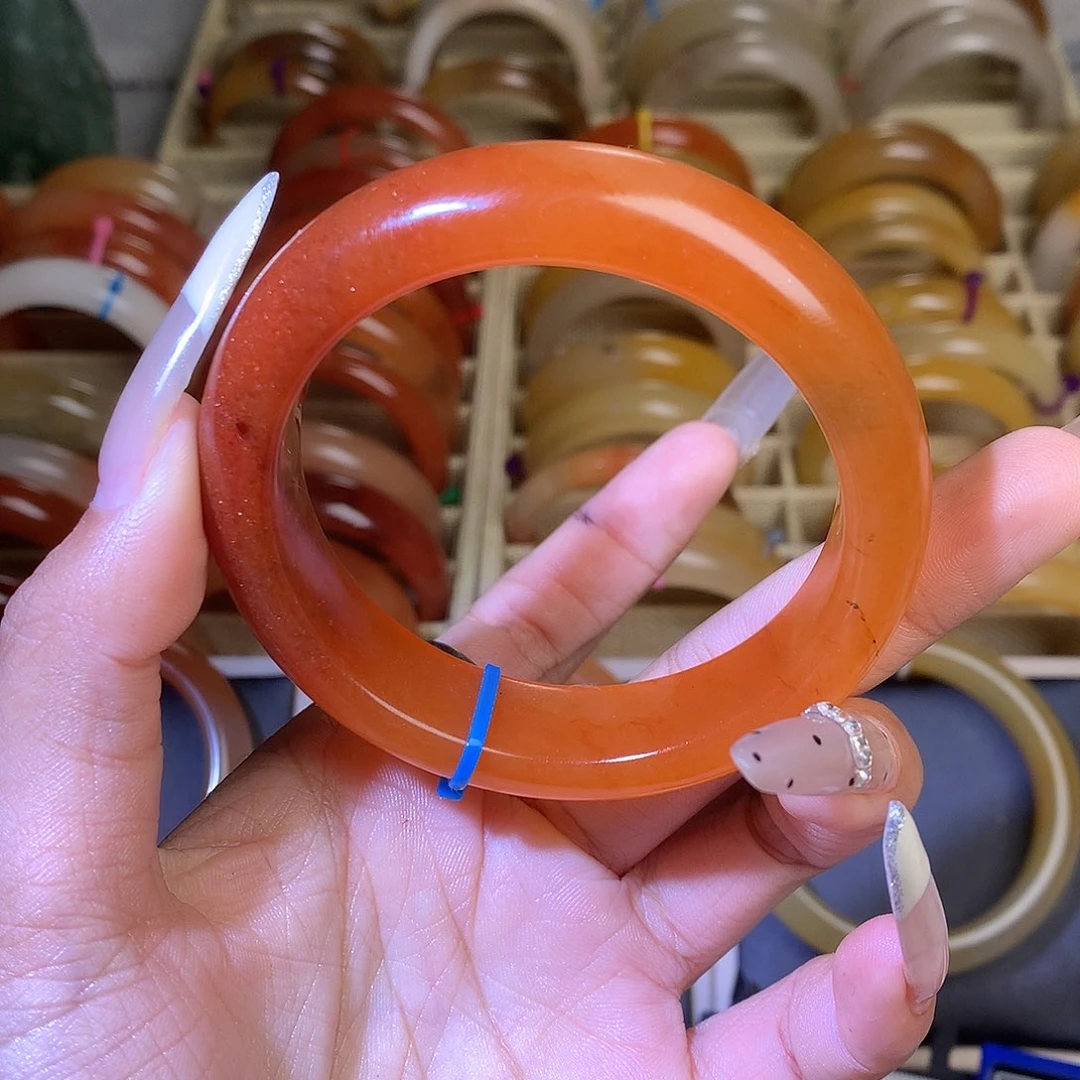 石英质玉未镶嵌手镯