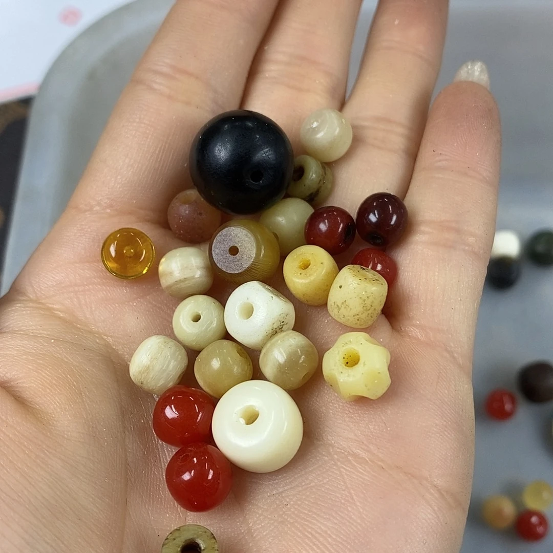 凸***凸树脂制品配饰180打包