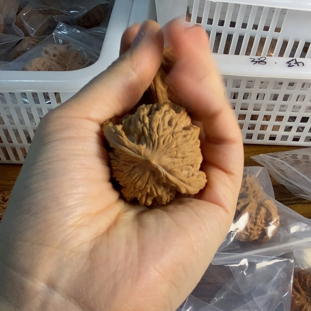 文玩核桃吊坠独*兽虎头