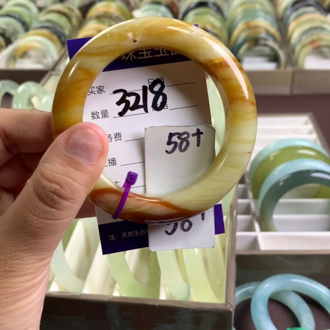 蛇纹石玉未镶嵌手镯3218