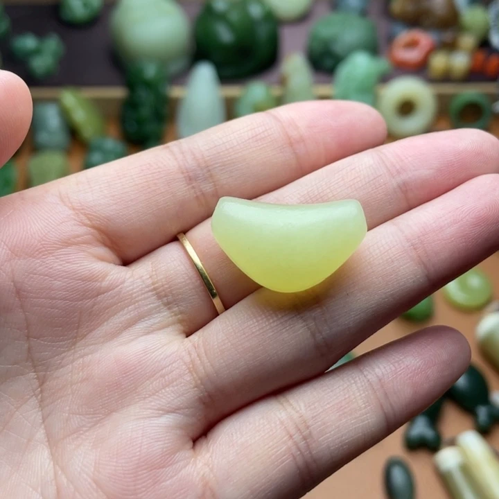 【闪购商品】和田玉未镶嵌颈饰L**y