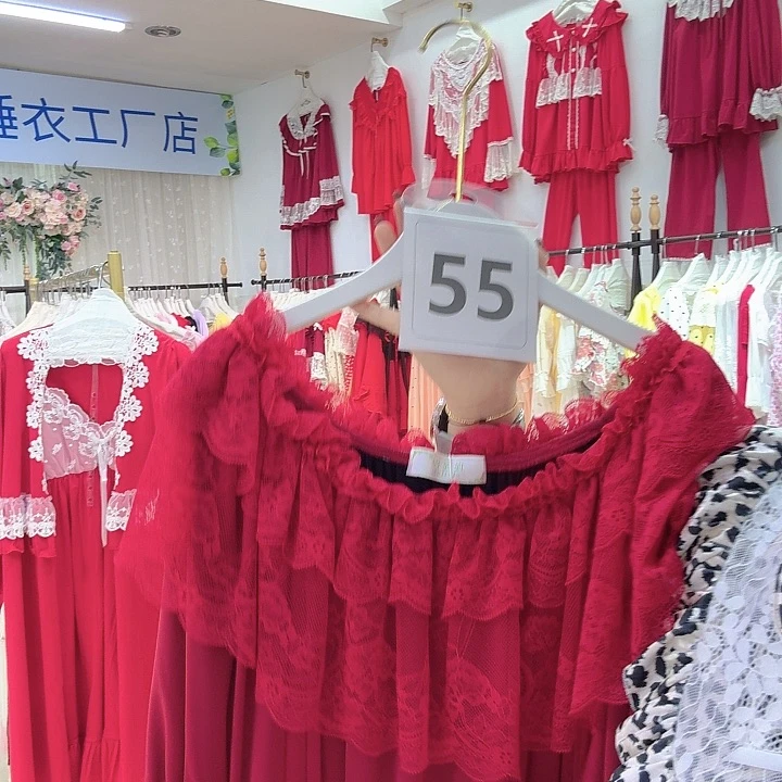 三醋酯纤维宫廷款的睡裙