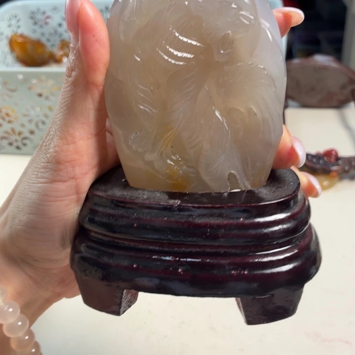 白***妮未镶嵌吊坠(不含链)玛瑙/玉髓