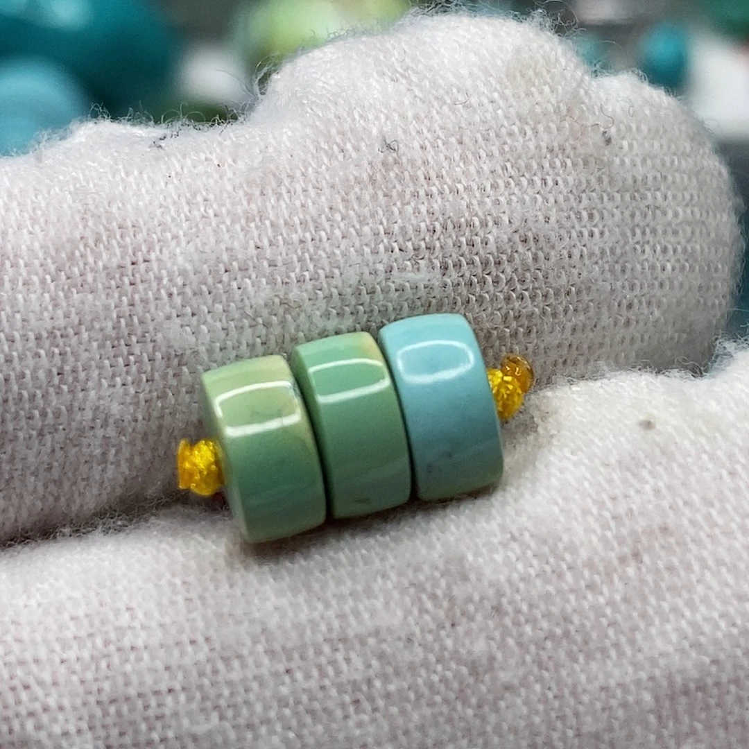 绿松石未镶嵌天然原矿 带武汉地大证书