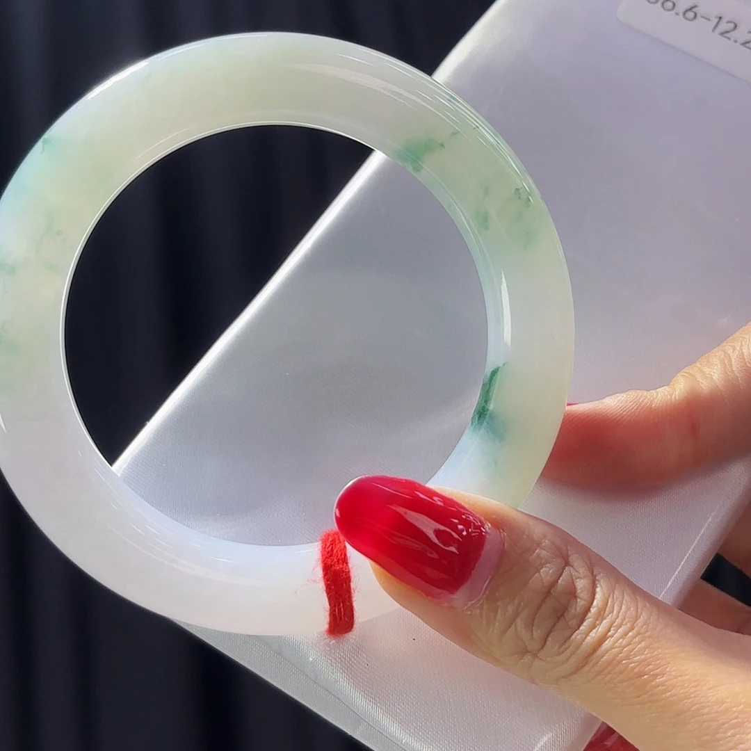 翡翠手镯未镶嵌148