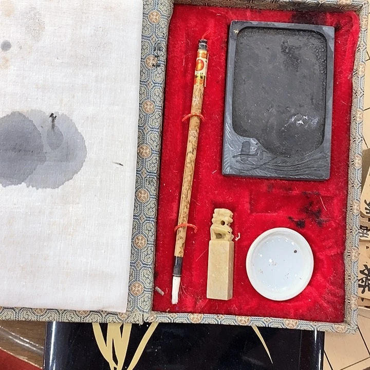紫檀木类端景台红木家具有限公司