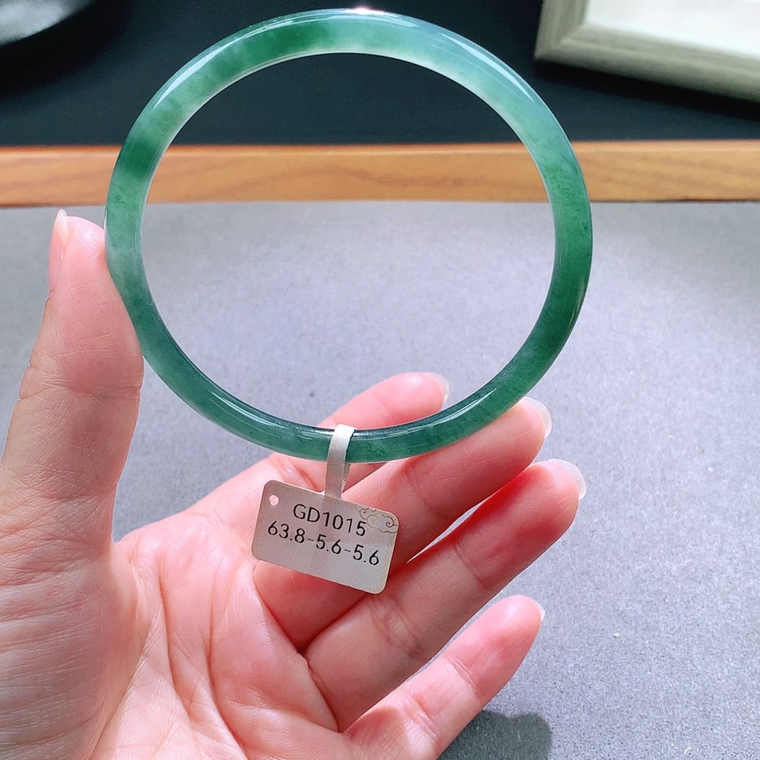 翡翠未镶嵌手镯天然翡翠手镯a货