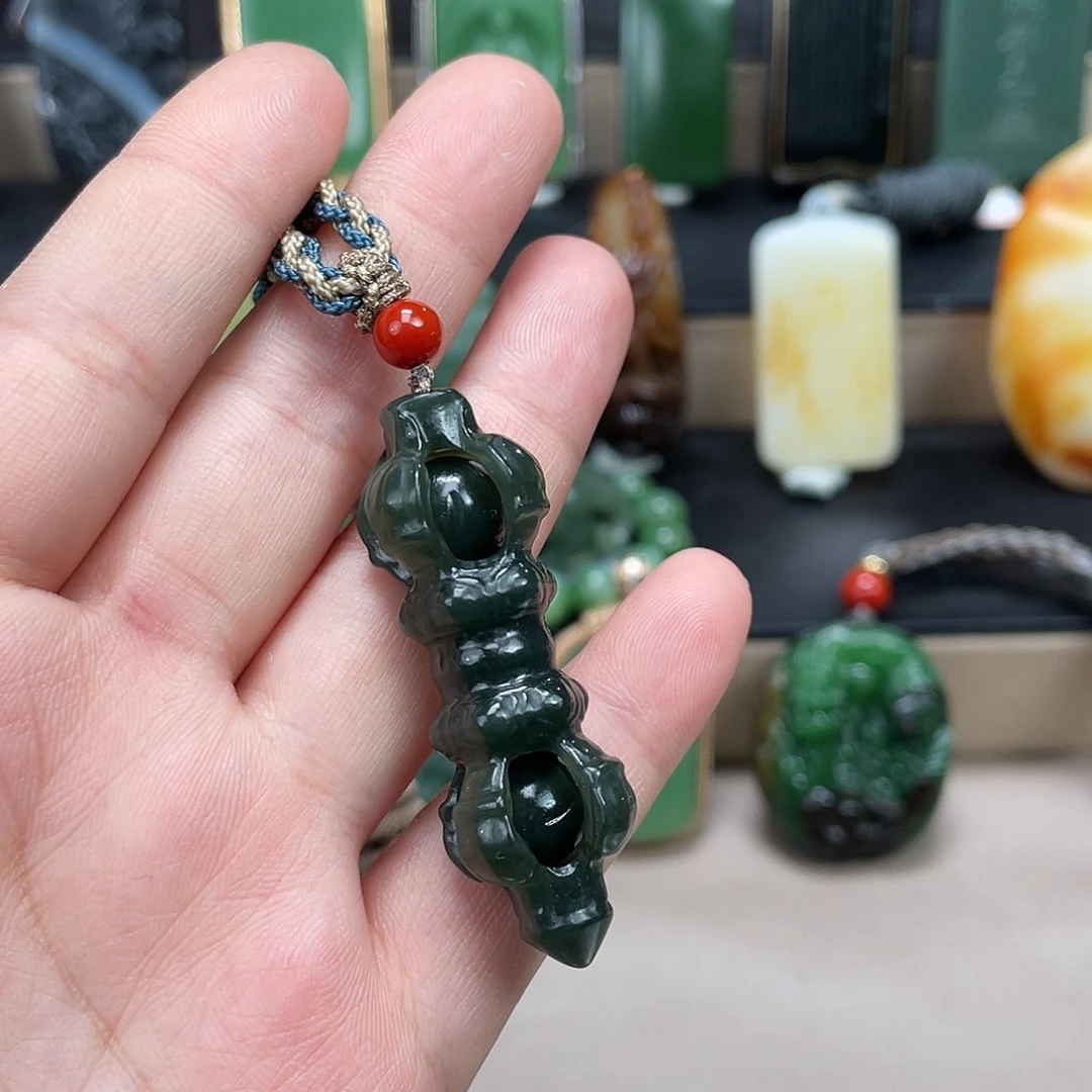 和田玉未镶嵌挂件