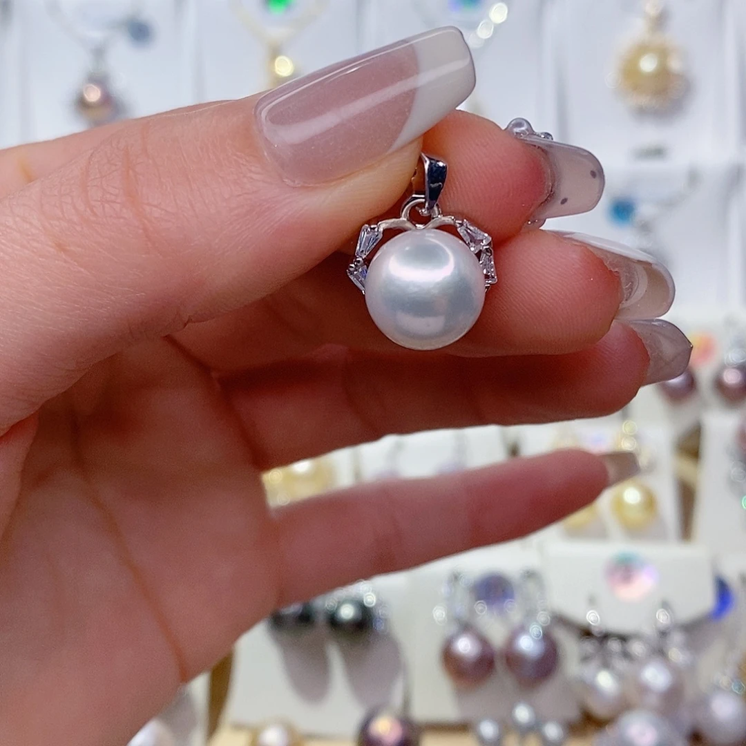 淡水珍珠吊坠(赠链)未镶嵌