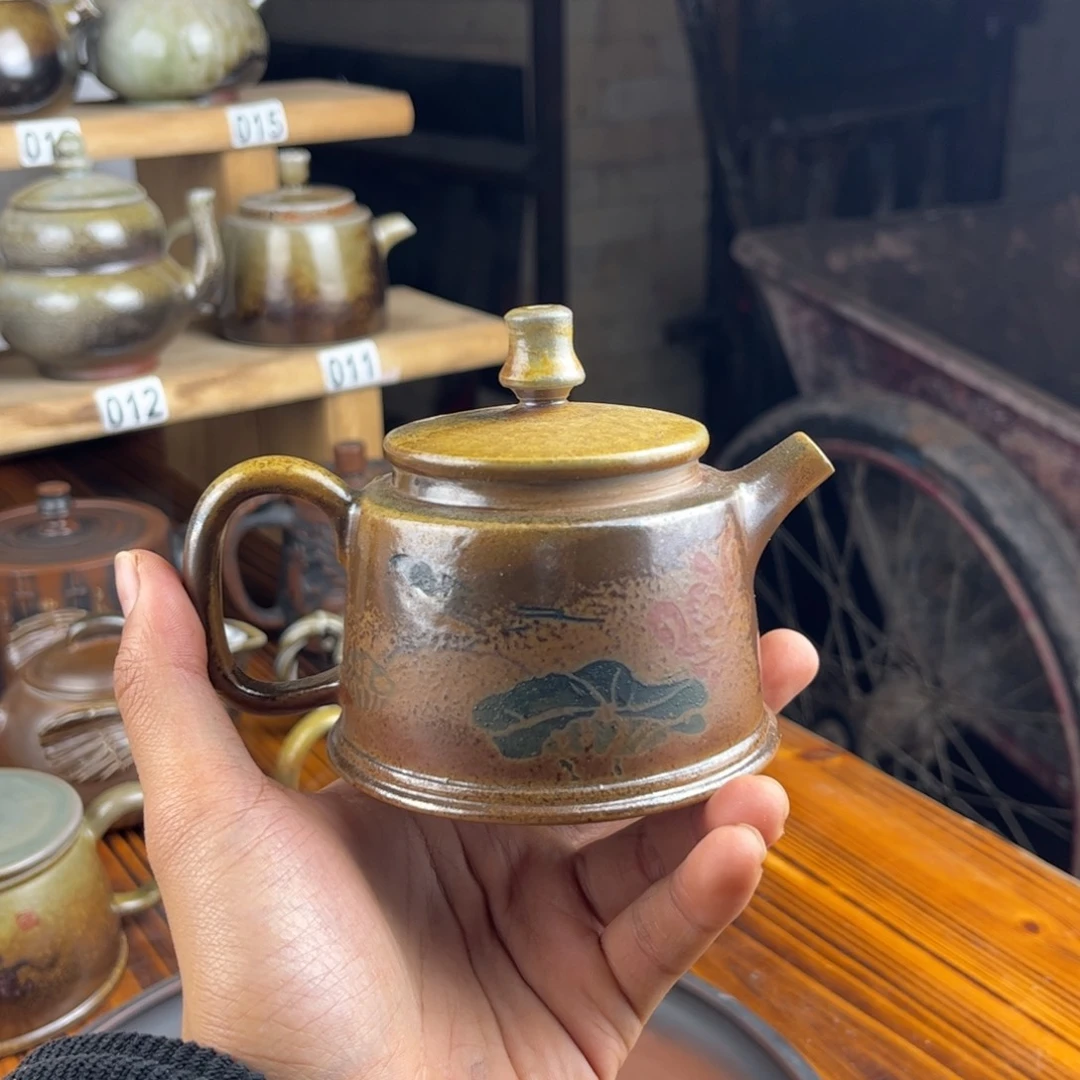 160cc白泥柴烧彩填德钟壶