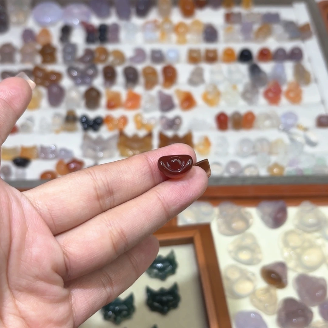 玛瑙/玉髓颈饰未镶嵌影****n