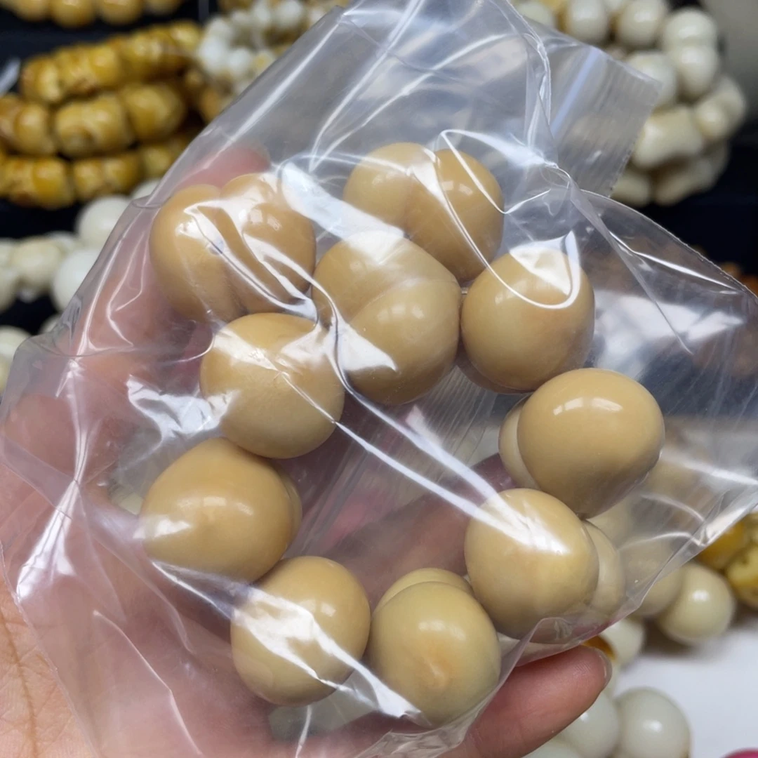 ****3吊坠菩提根/象牙果9,16.32瑕屁桃