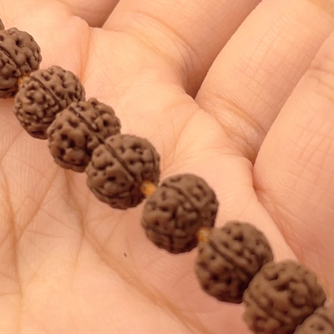 淡***去金刚菩提手串金刚菩提手串手持