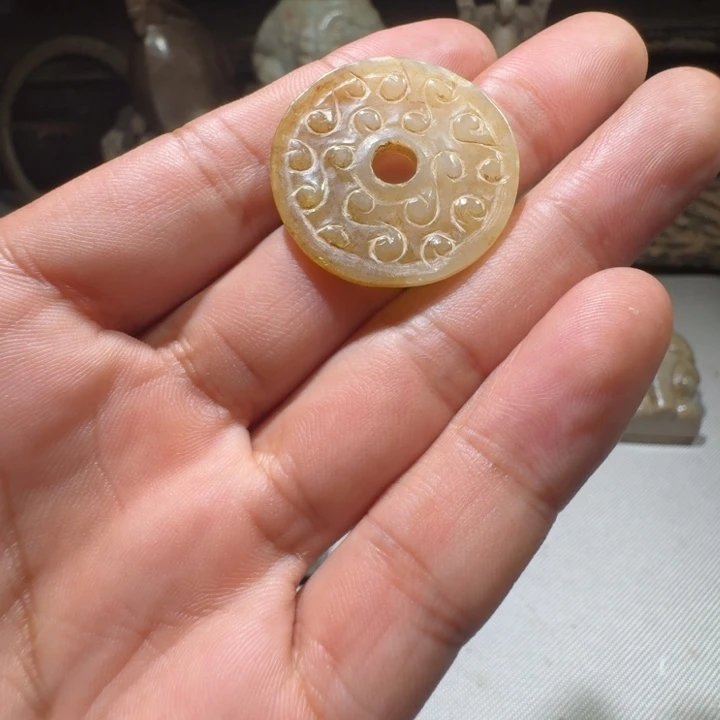 金***牛和田玉（糖玉）未镶嵌挂件