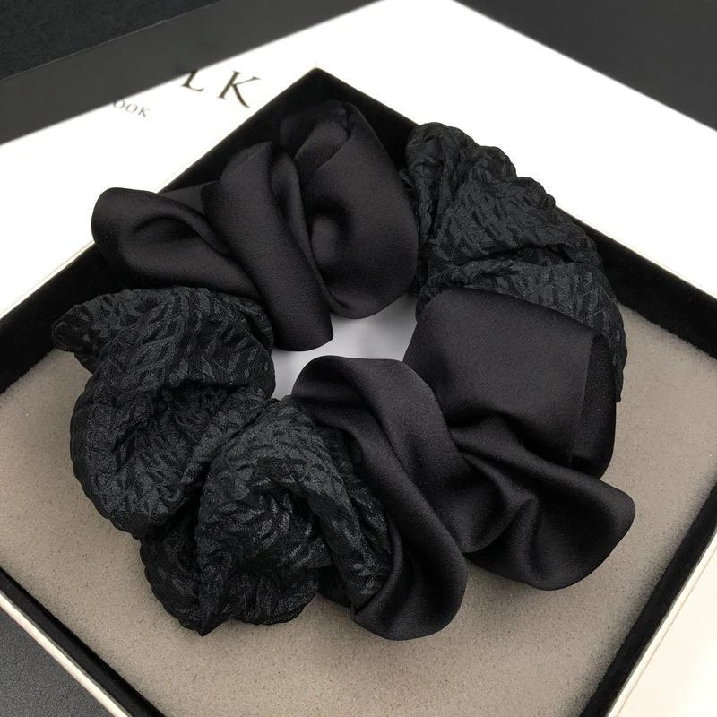 2024新款高端大肠发圈女黑色高级感褶皱发绳扎头花头绳头饰发饰品