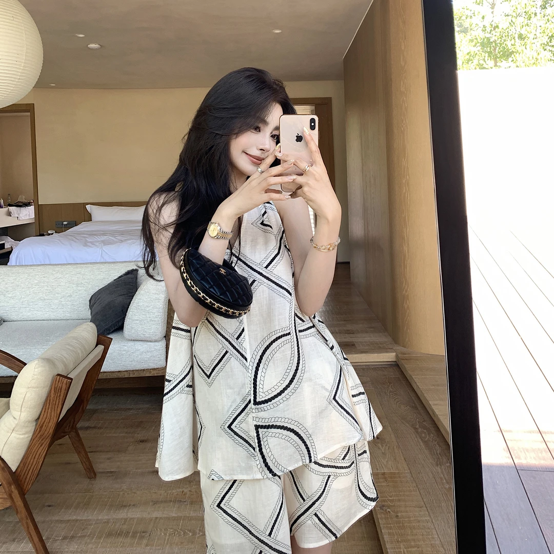 主打一个女人味松弛感 莱赛尔亚麻浪漫度假风-时尚套装