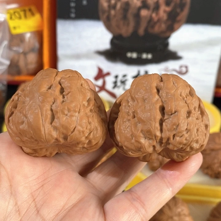 文玩核桃把件蛤蟆头 精对42.5 45