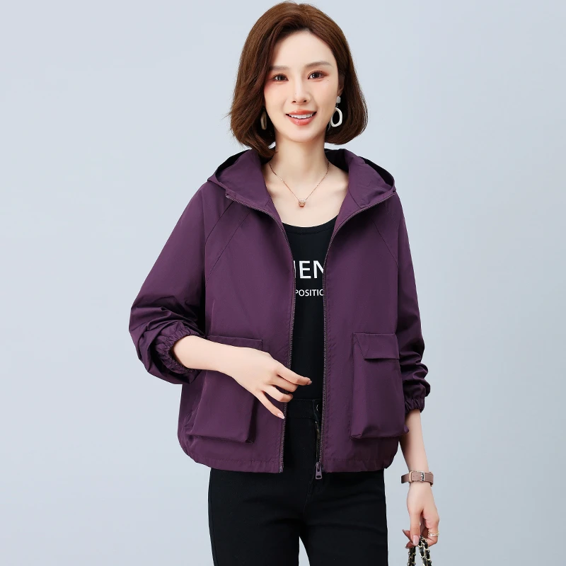 秋季女夹克短外套宽松大码防水透气冲锋衣外套休闲百搭