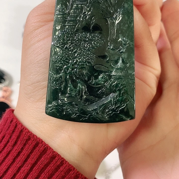 翡翠未镶嵌颈饰翡翠