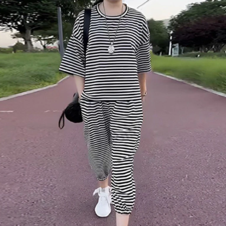 2025夏季新款运动休闲套装女洋气减龄宽松显瘦遮肉条纹两件套潮