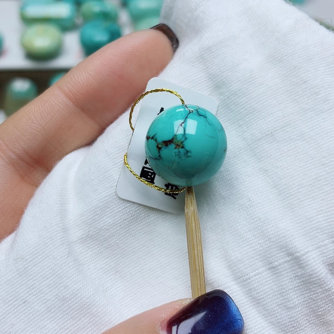 苹****绿松石未镶嵌珠宝奇石