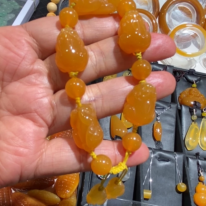 石英质玉（黄龙玉）未镶嵌挂件