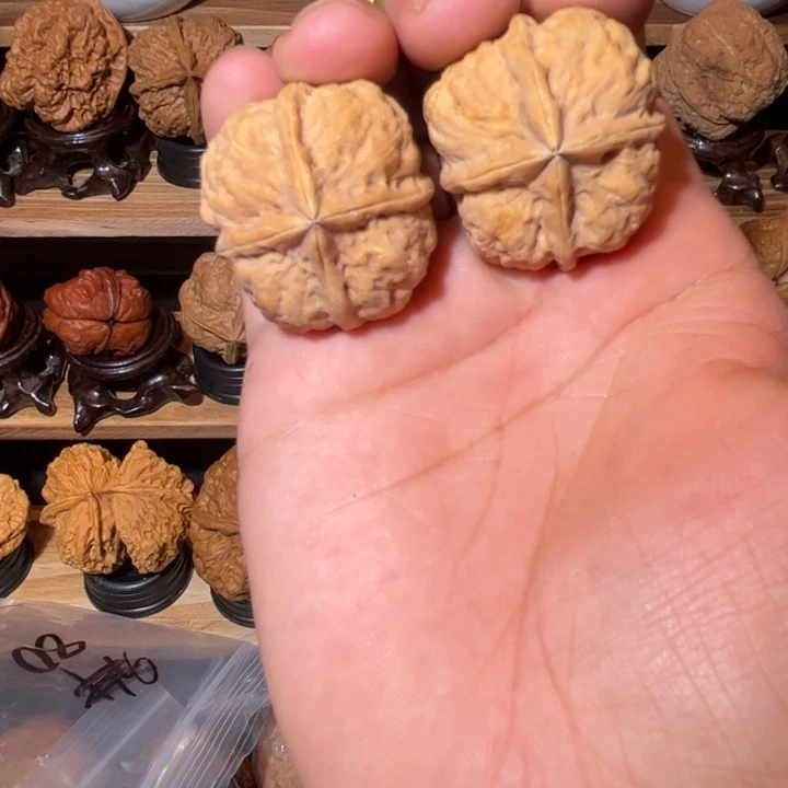 文玩核桃吊坠滇西51