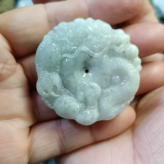 翡翠颈饰未镶嵌翡翠颈饰末镶嵌