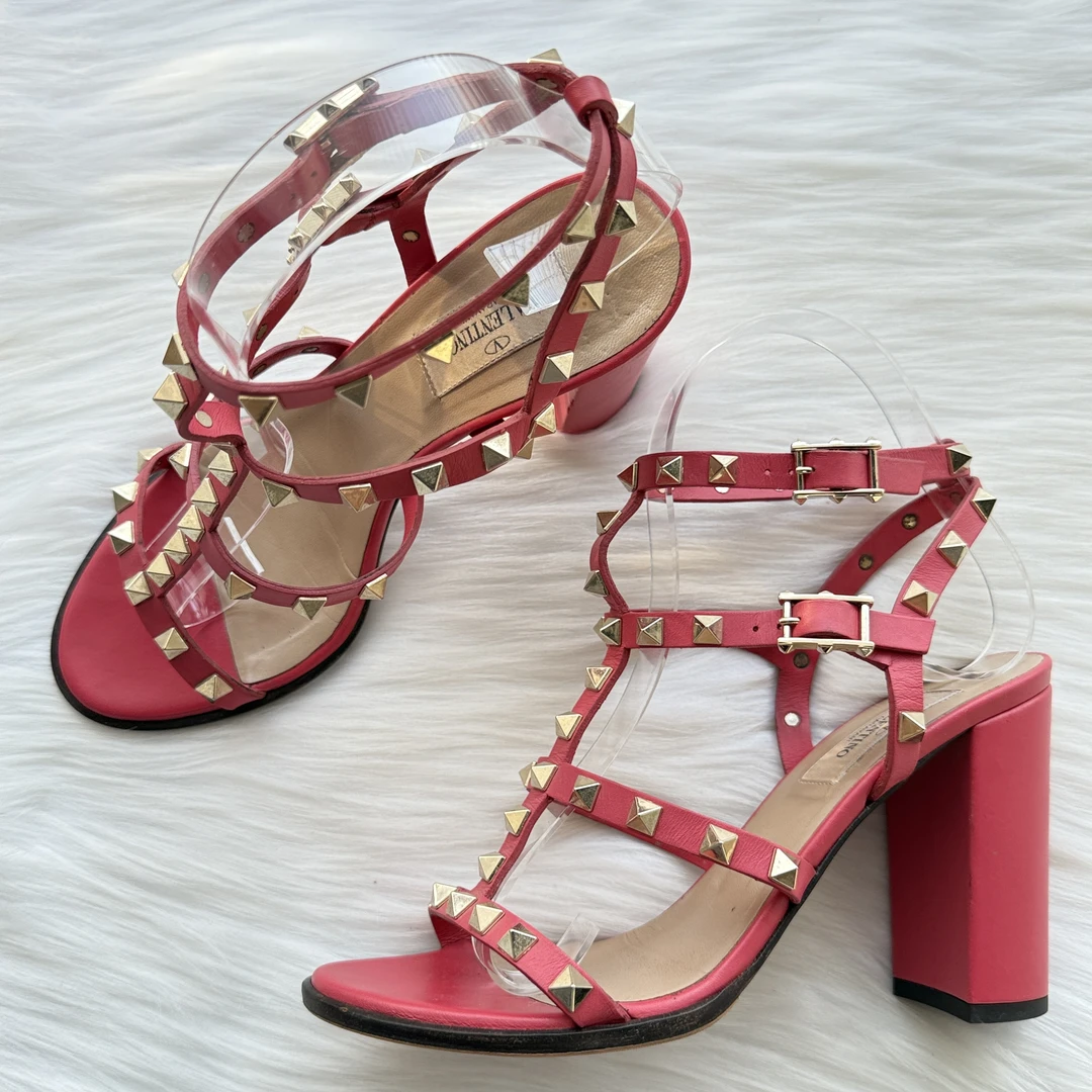 95新 Valentino/华伦天奴 Rockstud高跟鞋 37码 公价9.6k j3077
