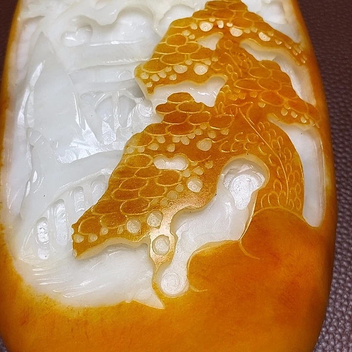 用***8和田玉未镶嵌颈饰