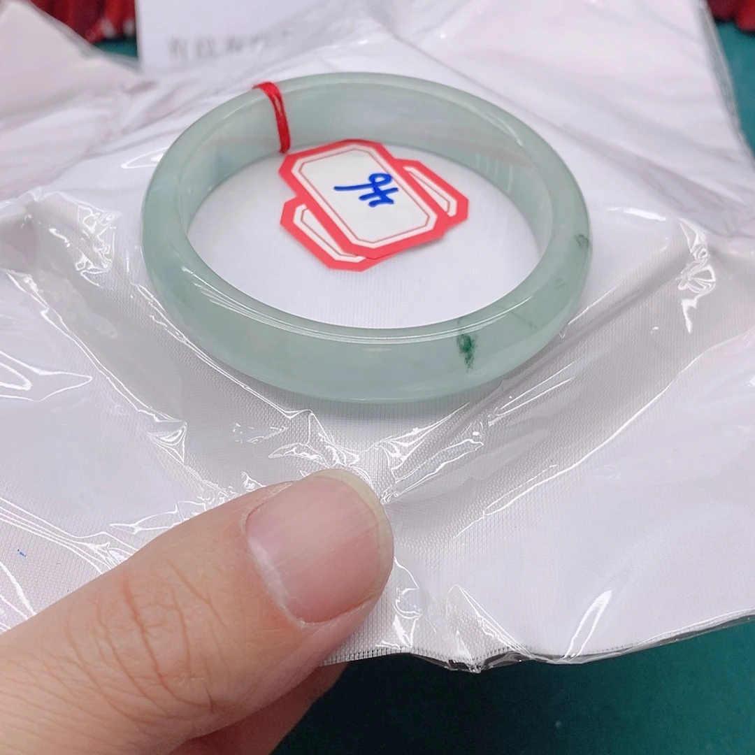 翡翠手镯未镶嵌蜡**74666666666
