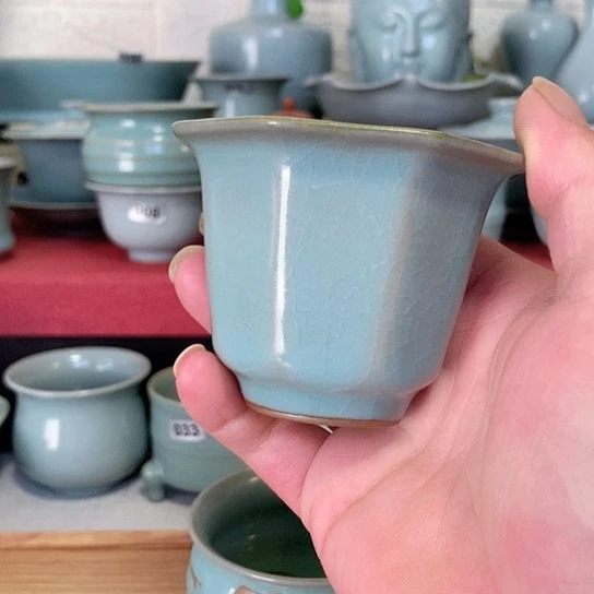 微瑕，汝官窑釉色，八方杯，