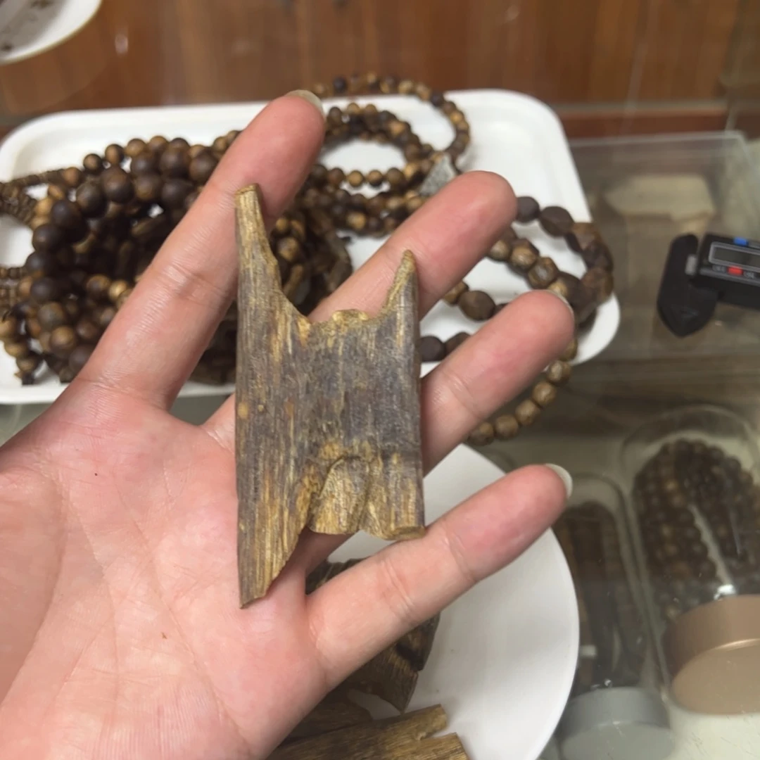 沉香碎屑沉香块料10克